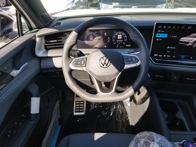 2026 Volkswagen Tiguan 2.0T SE R-Line Black