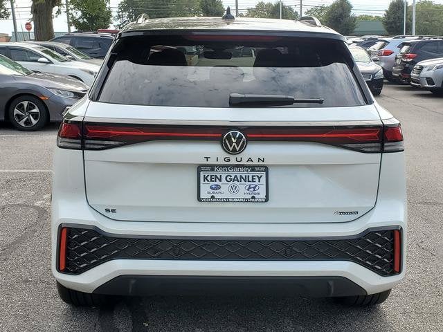 2026 Volkswagen Tiguan SE R-Line Black