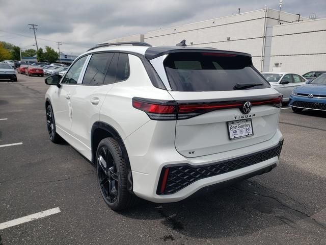 2026 Volkswagen Tiguan 2.0T SE R-Line Black