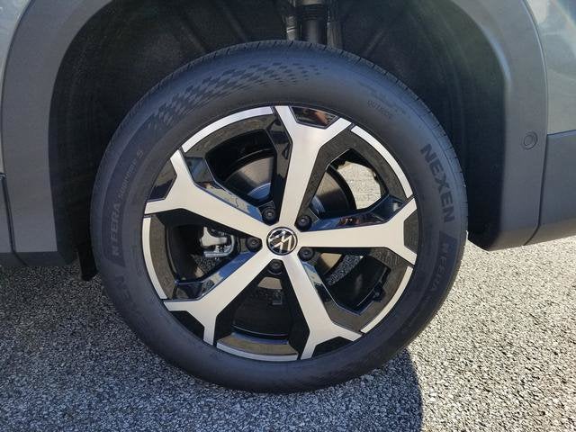 2027 Volkswagen Tiguan SE
