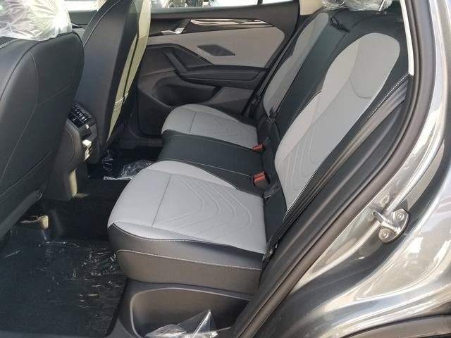 2027 Volkswagen Tiguan SE