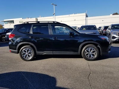 2024 Subaru Forester Premium